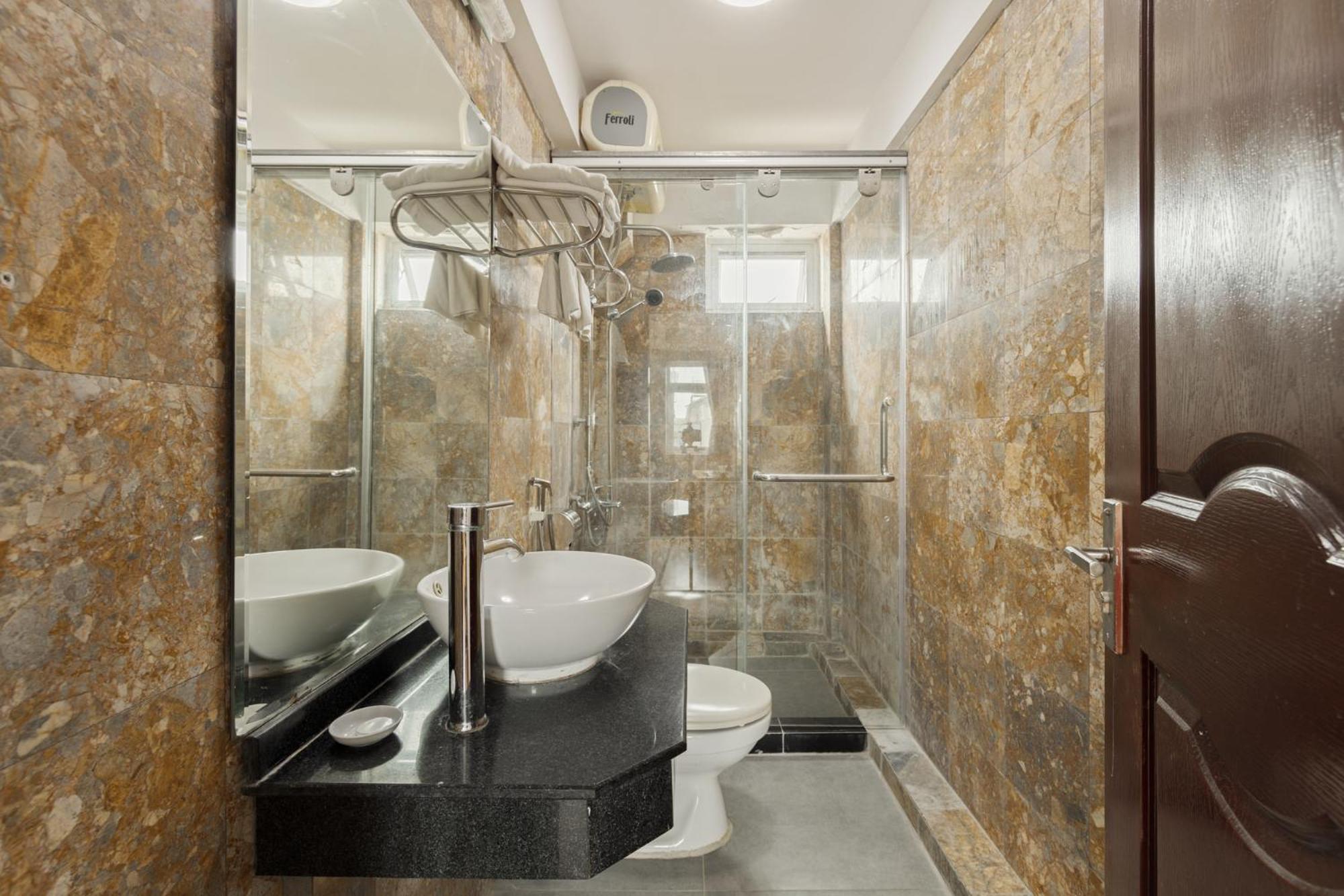 Hanoi Central Park Hotel Экстерьер фото